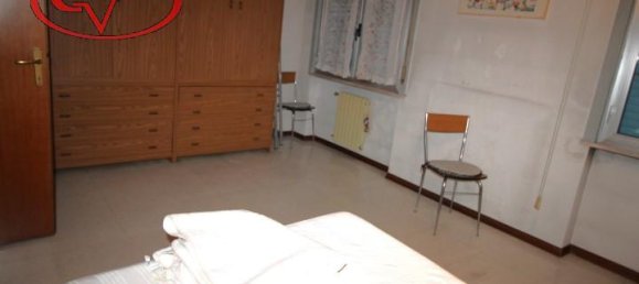 5 rooms House in San Giovanni Valdarno, Italy No. 237779 12