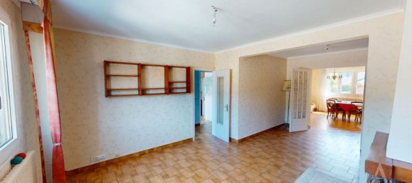 3 Schlafzimmer Haus in Chateauroux, France, Nr. 315174 7