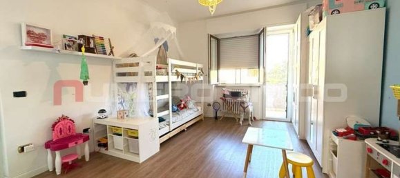 4 غرف نوم شقة في Foggia, Italy رقم 334395 15