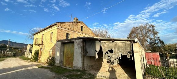 6-Zimmer Haus in Castignano, Italy, Nr. 85662 2