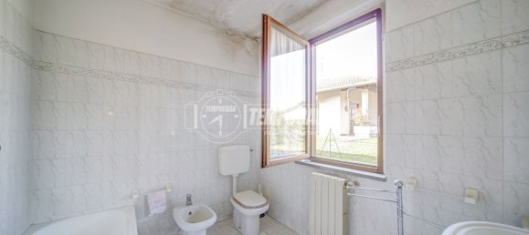 Casa de 3 habitaciónes en Fagnano Olona, Italy No. 100877 15