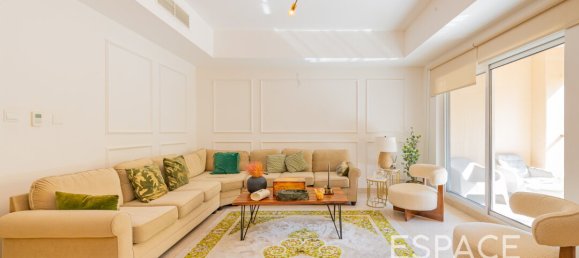 Vivenda T3 em Jumeirah Village Circle, UAE N.º 108358 2