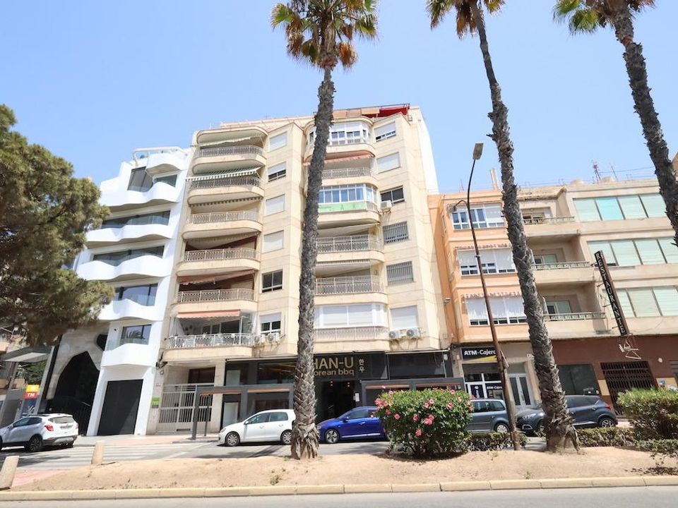 3 bedrooms Apartment in Torrevieja, Spain No. 177354