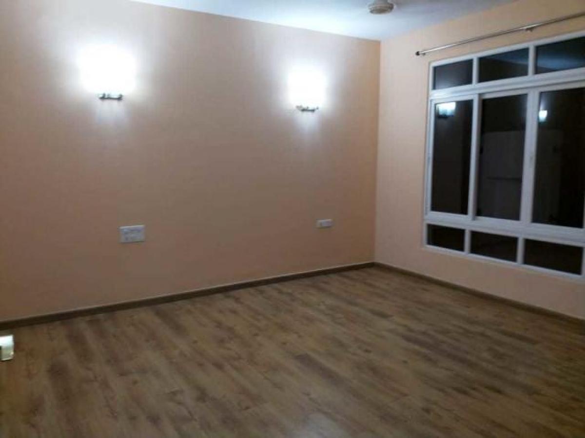 Casa de 4 dormitorios en Bangalore, India No. 14721