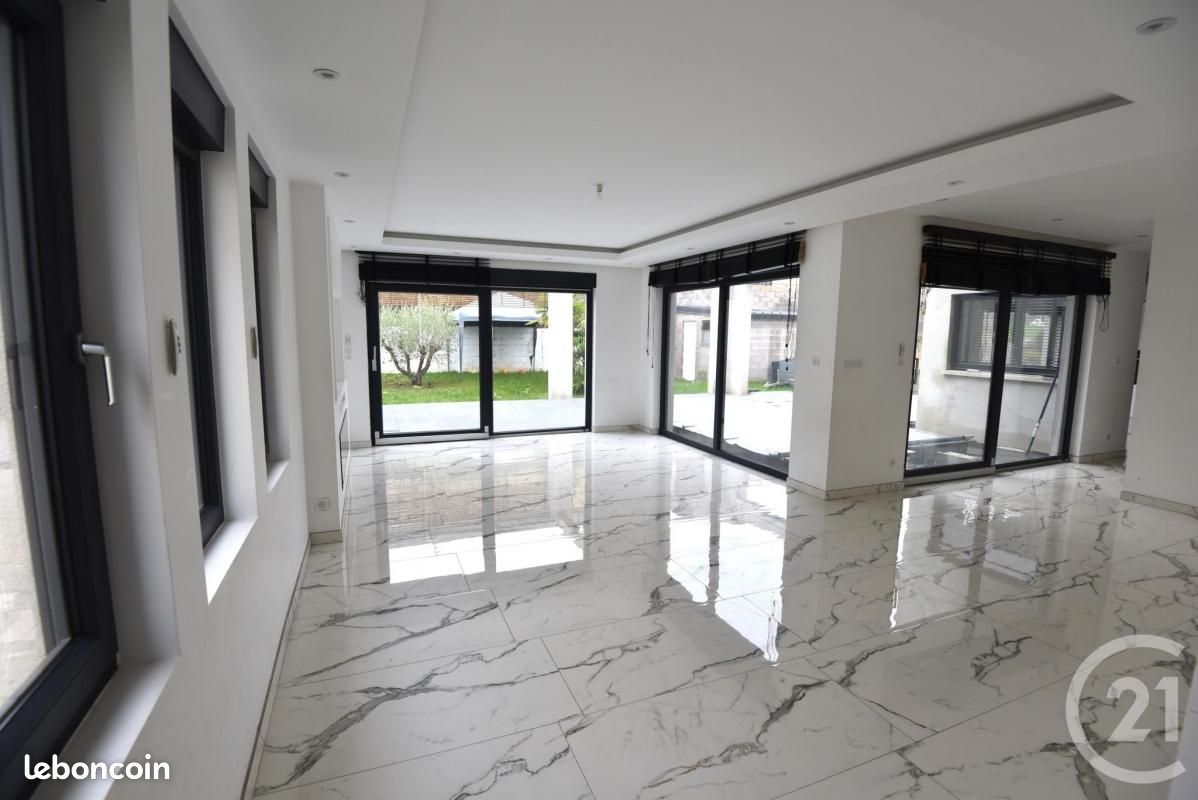 5 Schlafzimmer Haus in Woippy, France, Nr. 91502