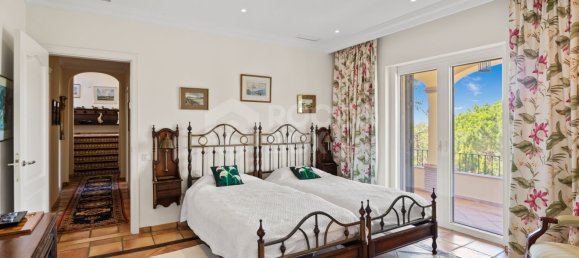 Villa de 4 dormitorios en Málaga, Spain No. 107215 39