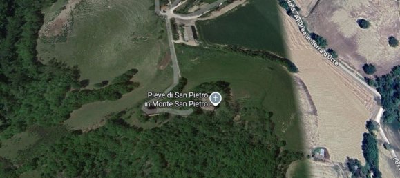 7 rooms Apartment in Urbania, Italy No. 283786 20