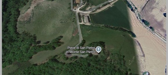 7 rooms Apartment in Urbania, Italy No. 283786 8