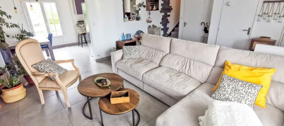 4 bedrooms House in Monts, France No. 42177 4