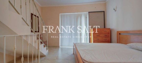 2 bedrooms House in Marsalforn, Malta No. 826 4