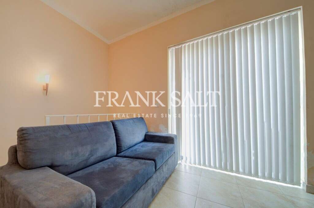 2 bedrooms House in Marsalforn, Malta No. 826