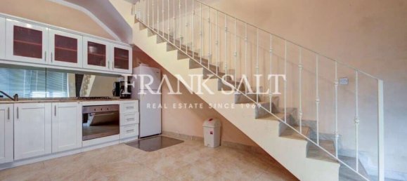 2 bedrooms House in Marsalforn, Malta No. 826 17