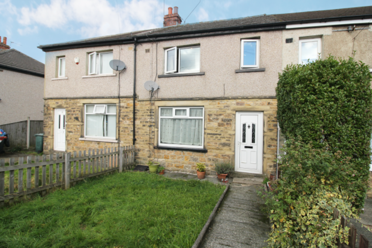 3 bedrooms House in Bradford, United Kingdom No. 255