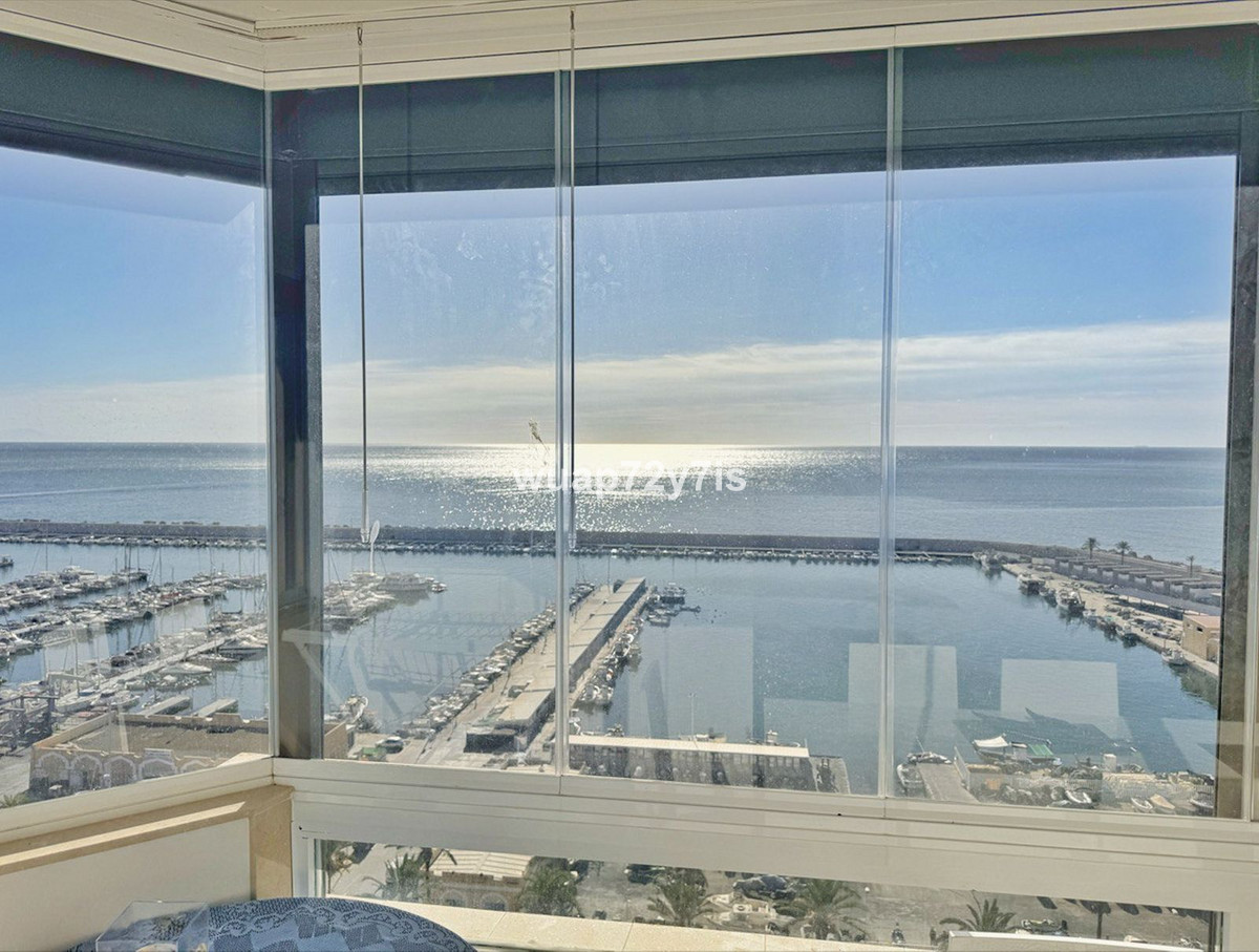 2 Schlafzimmer Penthouse in Fuengirola, Spain, Nr. 247512