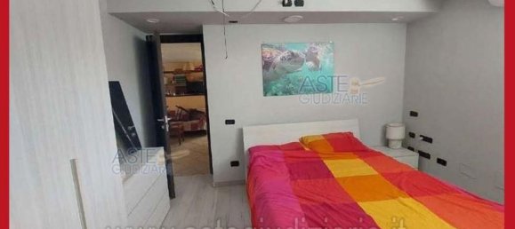 Apartamento T5 em Rome, Italy N.º 330824 9