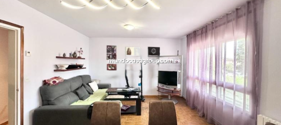4 bedrooms Apartment in Girona, Spain No. 189738 2
