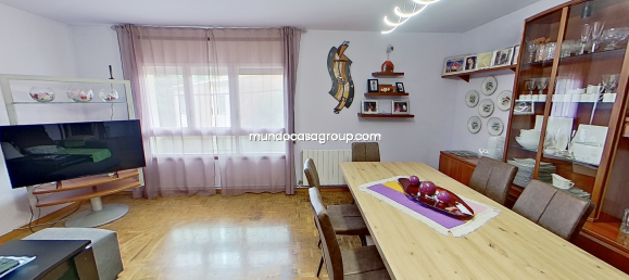4 bedrooms Apartment in Girona, Spain No. 189738 3