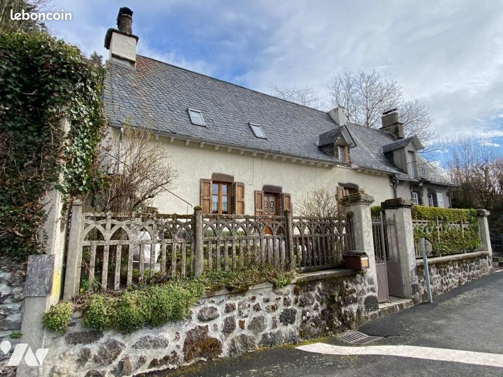 3 غرف نوم فيلا في Cantal, France رقم 285158