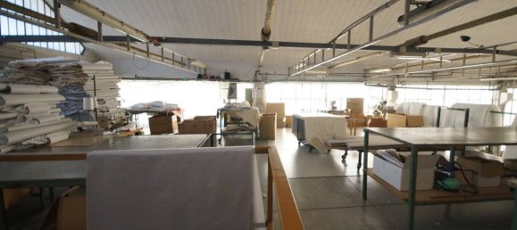 3 rooms Warehouse in Turin, Italy No. 343359 6