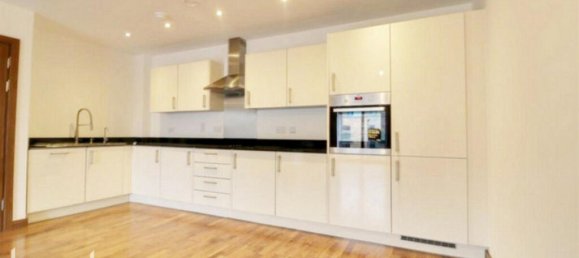 3 bedrooms Apartment in Dartford, United Kingdom No. 4922 3