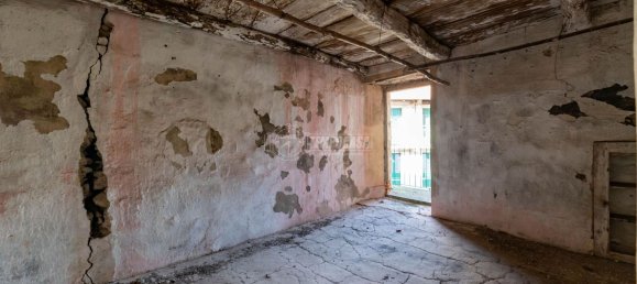 Studio in Lesa, Italy, Nr. 223484 16