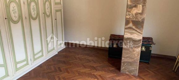Apartamento de 4 dormitorios en Massa, Italy No. 142321 12