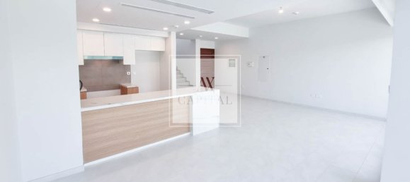 4 bedrooms Villa in Dubai Land, UAE No. 51916 16