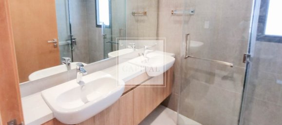 4 bedrooms Villa in Dubai Land, UAE No. 51916 4