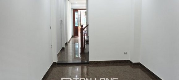 4 bedrooms House in Tay Ho, Vietnam No. 1474 3