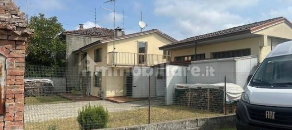 2 bedrooms Apartment in San Giorgio Piacentino, Italy No. 333786 4