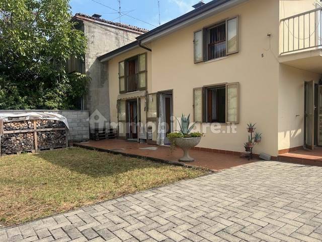 2 bedrooms Apartment in San Giorgio Piacentino, Italy No. 333786