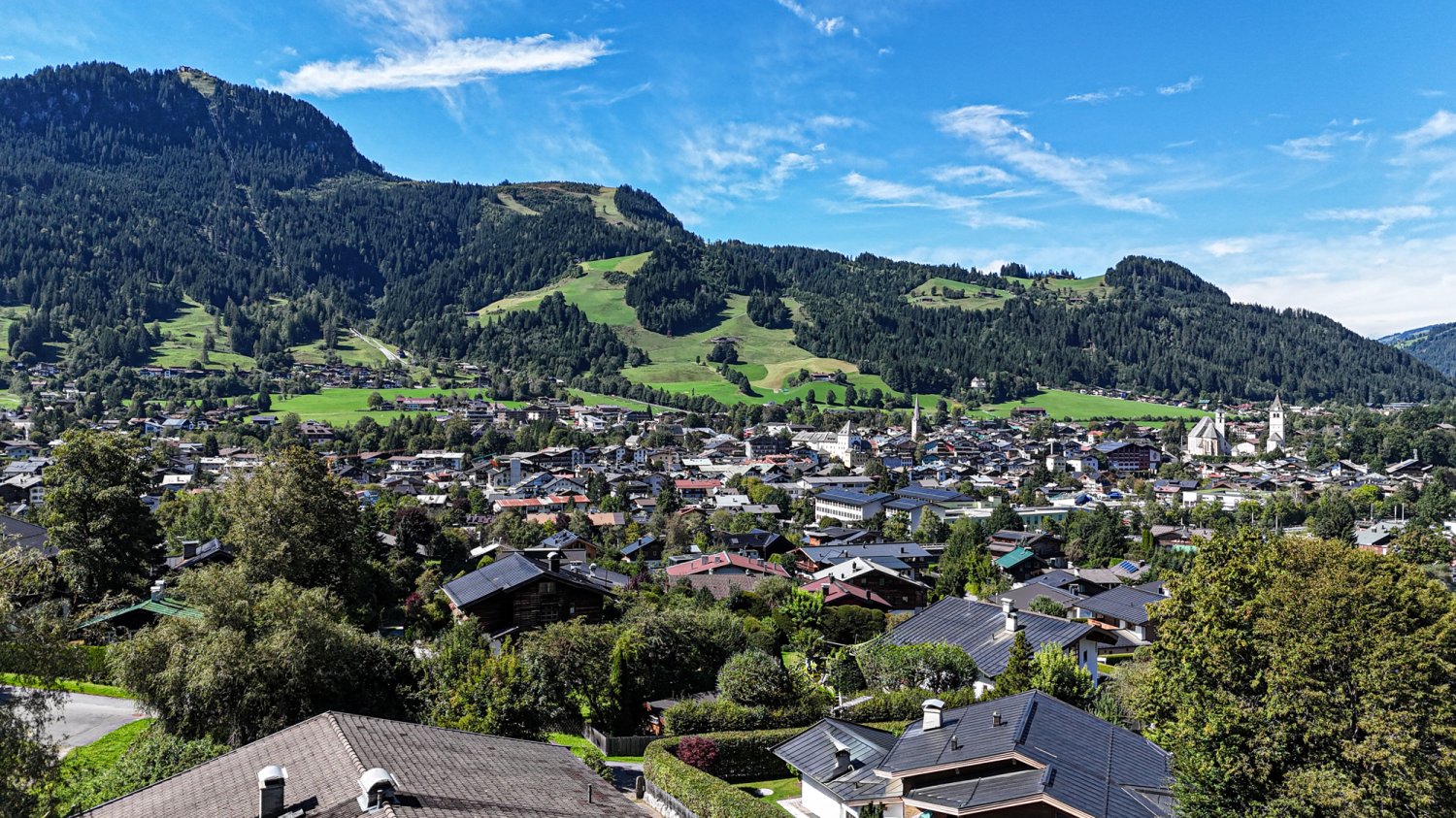 Grundstück in Kitzbühel, Austria 360m², Nr. 236153