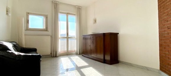 5 rooms Apartment in Massa, Italy No. 199355 5