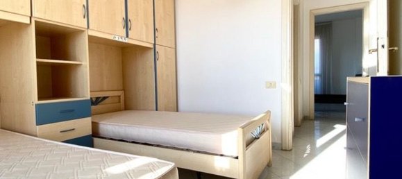 5 rooms Apartment in Massa, Italy No. 199355 19