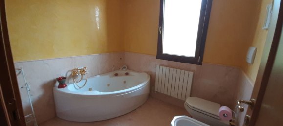 3غرفة فيلا في Covo, Italy رقم 72634 39