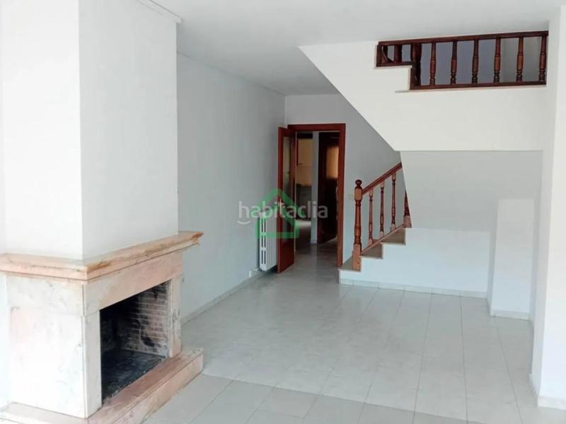 Dúplex de 4 dormitorios en Lérida, Spain No. 255803