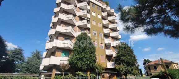 Apartamento T2 em Rho, Italy N.º 380444 28