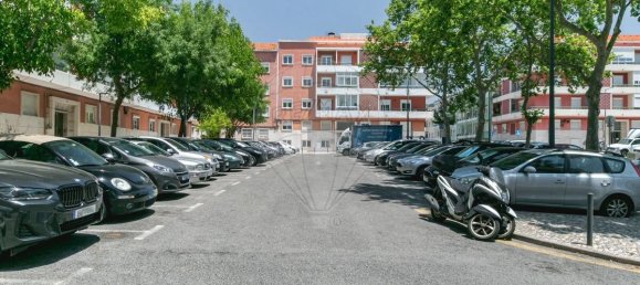 3 bedrooms Apartment in Lisbon, Portugal No. 202696 38