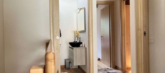 Дом с 5 комнатами в Беллуно, Италия № 280464 9