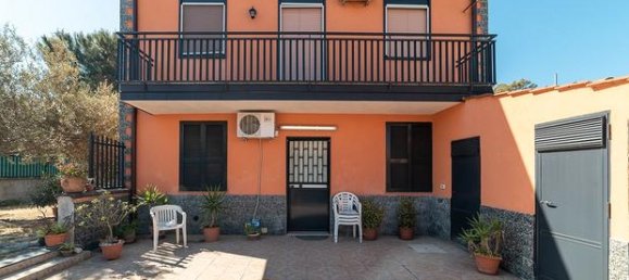 Villa de 3 habitaciónes en Catania, Italy No. 276709 2