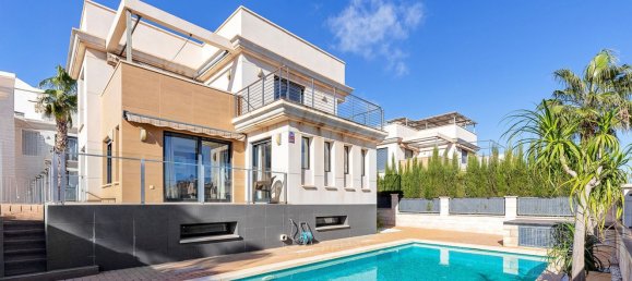 5 bedrooms Villa in La Zenia, Spain No. 152239 2