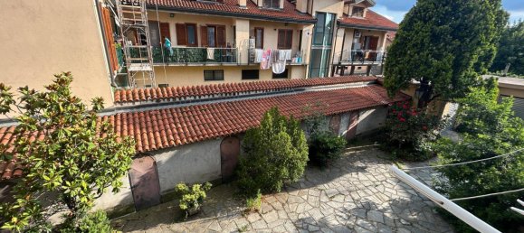 2 bedrooms Apartment in Grugliasco, Italy No. 177321 3