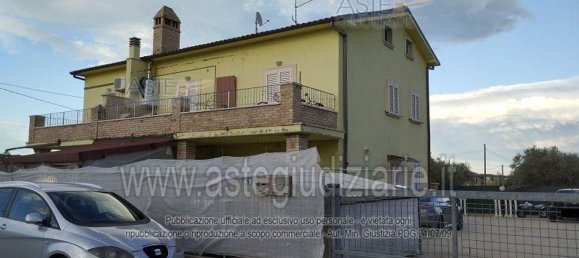 3-salle Maison à Colonnella, Italy No. 297429 6