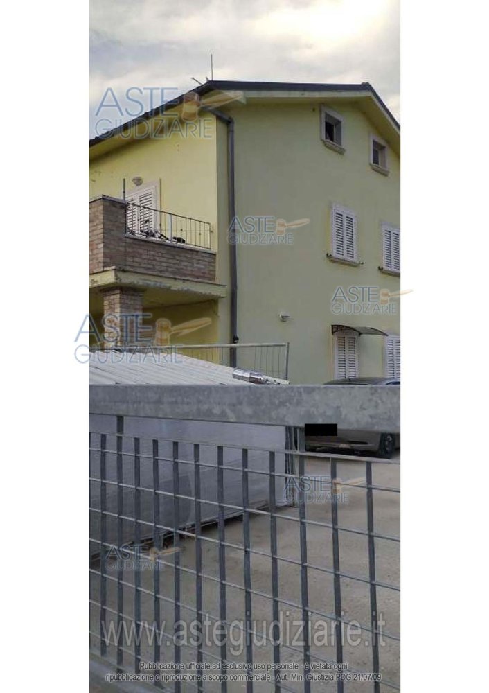 3-salle Maison à Colonnella, Italy No. 297429