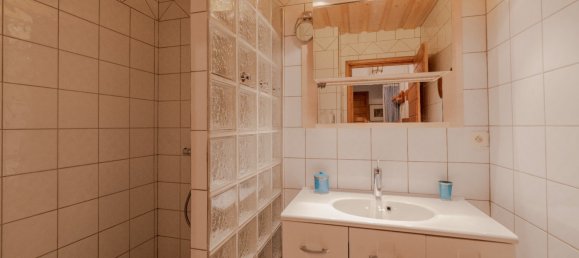 Квартира с 3 спальнями в лез Аллюэ, Франция № 1051 7