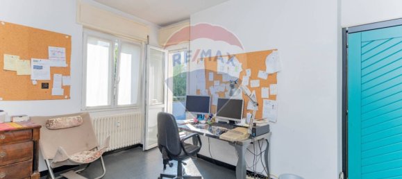 Oficina de 3 habitaciónes en Busto Arsizio, Italy No. 55756 12