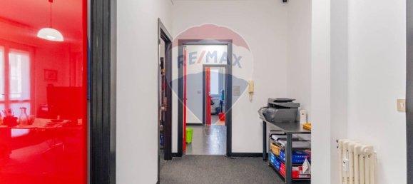 Oficina de 3 habitaciónes en Busto Arsizio, Italy No. 55756 23