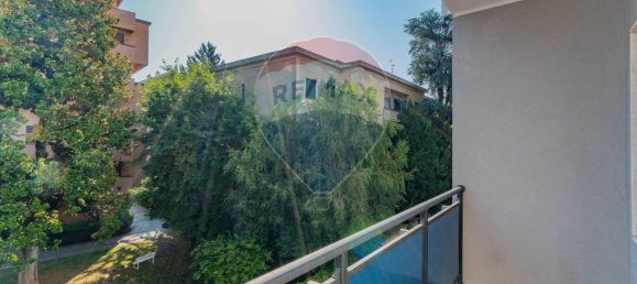 Oficina de 3 habitaciónes en Busto Arsizio, Italy No. 55756 17