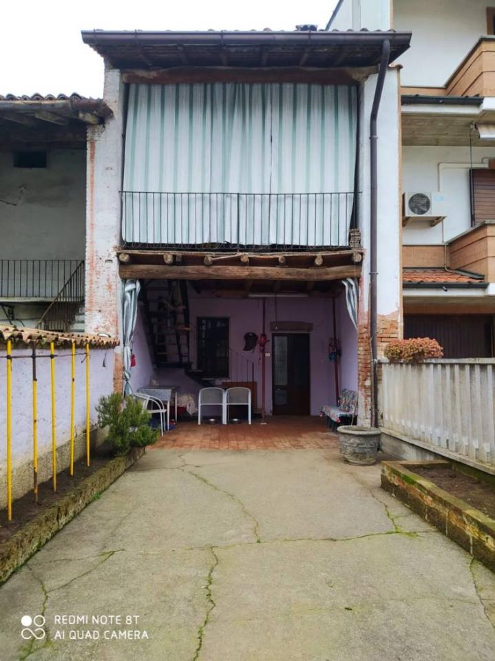 3غرفة منزل في Fornovo San Giovanni, Italy رقم 143133