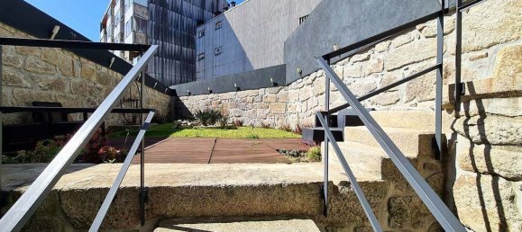 537m² Building in Porto, Portugal No. 142182 37